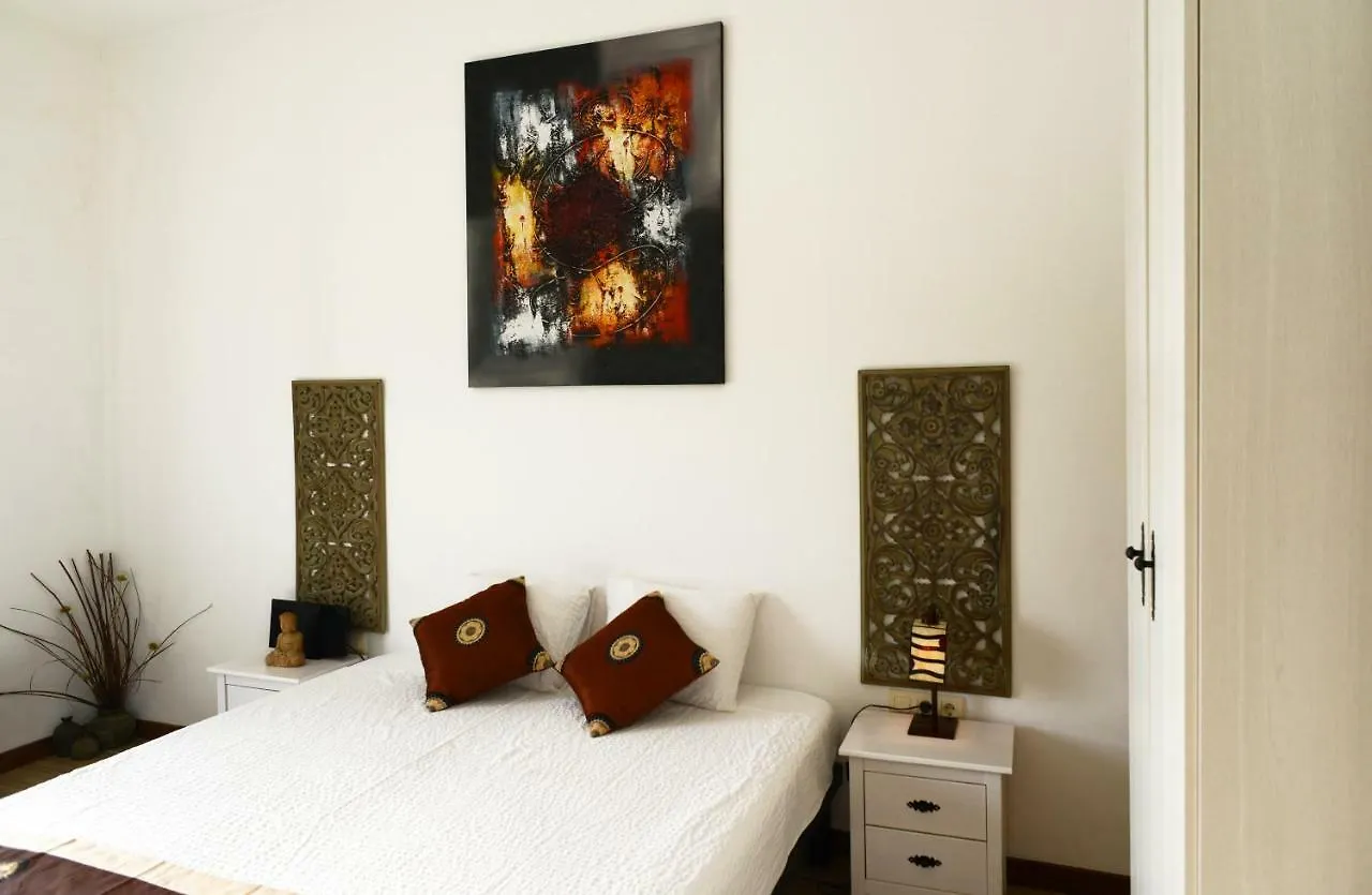 Cortijo Oro Verde B&B 塔韦尔纳斯