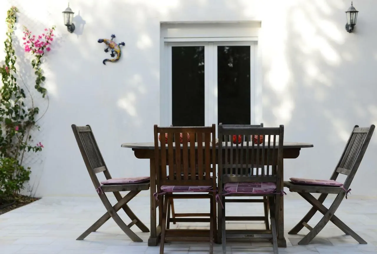 Cortijo Oro Verde B&B 塔韦尔纳斯